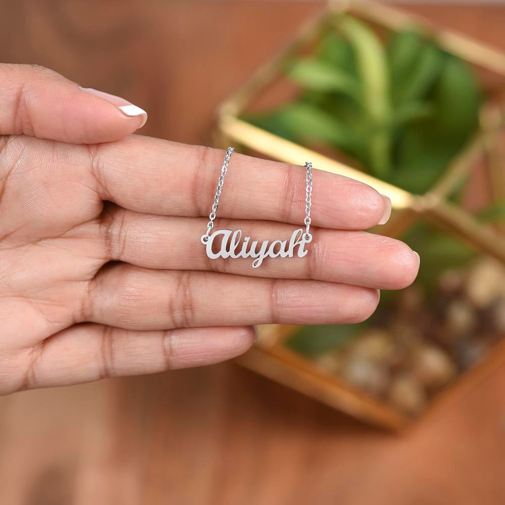 Personalized Cursive Name Necklace – Custom Gift for Loved Ones, Made in the USA