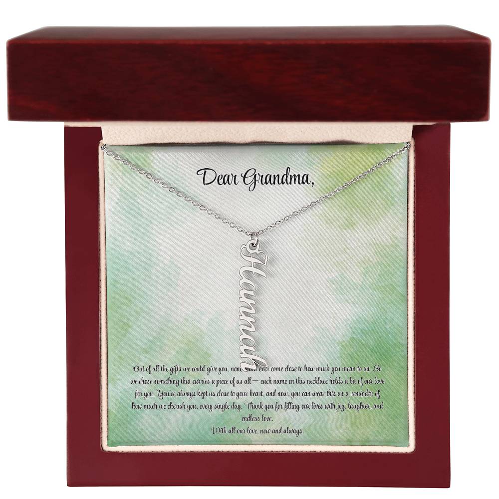 Personalized Vertical Name Necklace for Grandma – A Cherished Gift for Christmas, Birthdays and More!