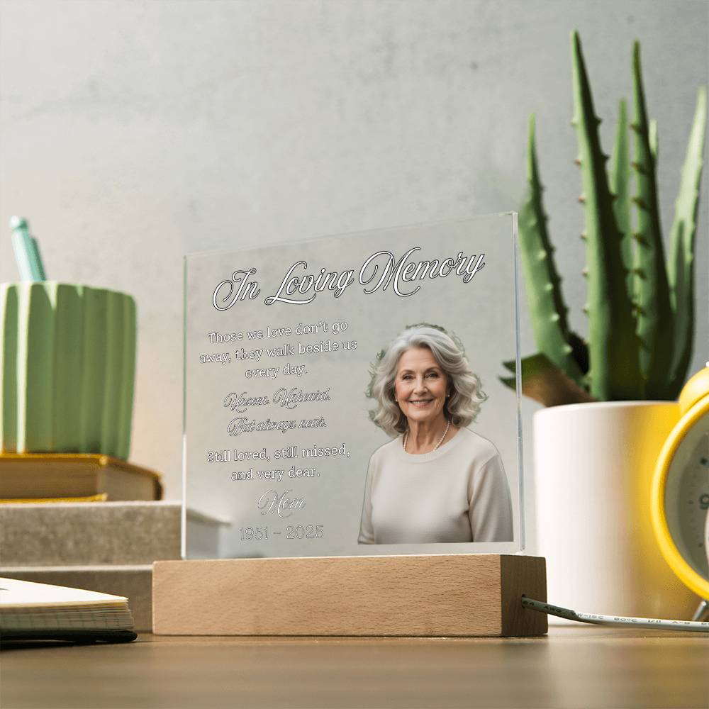 Personalized Memorial Acrylic Light – In Loving Memory Gift, Custom Photo Remembrance Lamp, Bereavement Sympathy Gift for Loss of Mom or Loved One