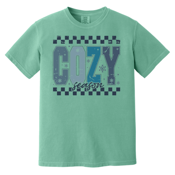 Cozy Season T-Shirt – Comfort Colors | Winter Style | Unisex Relaxed Fit Tee