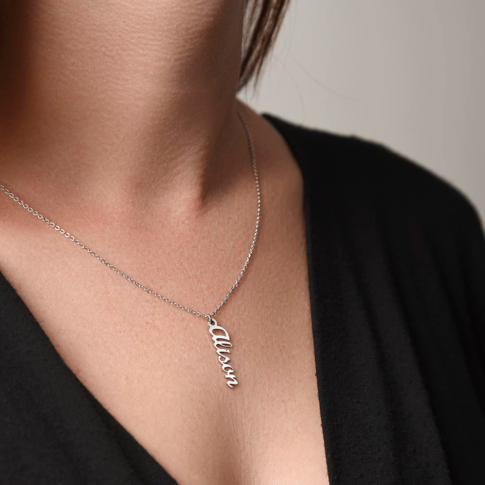 Personalized Vertical Name Necklace for Grandma – A Cherished Gift for Christmas, Birthdays and More!