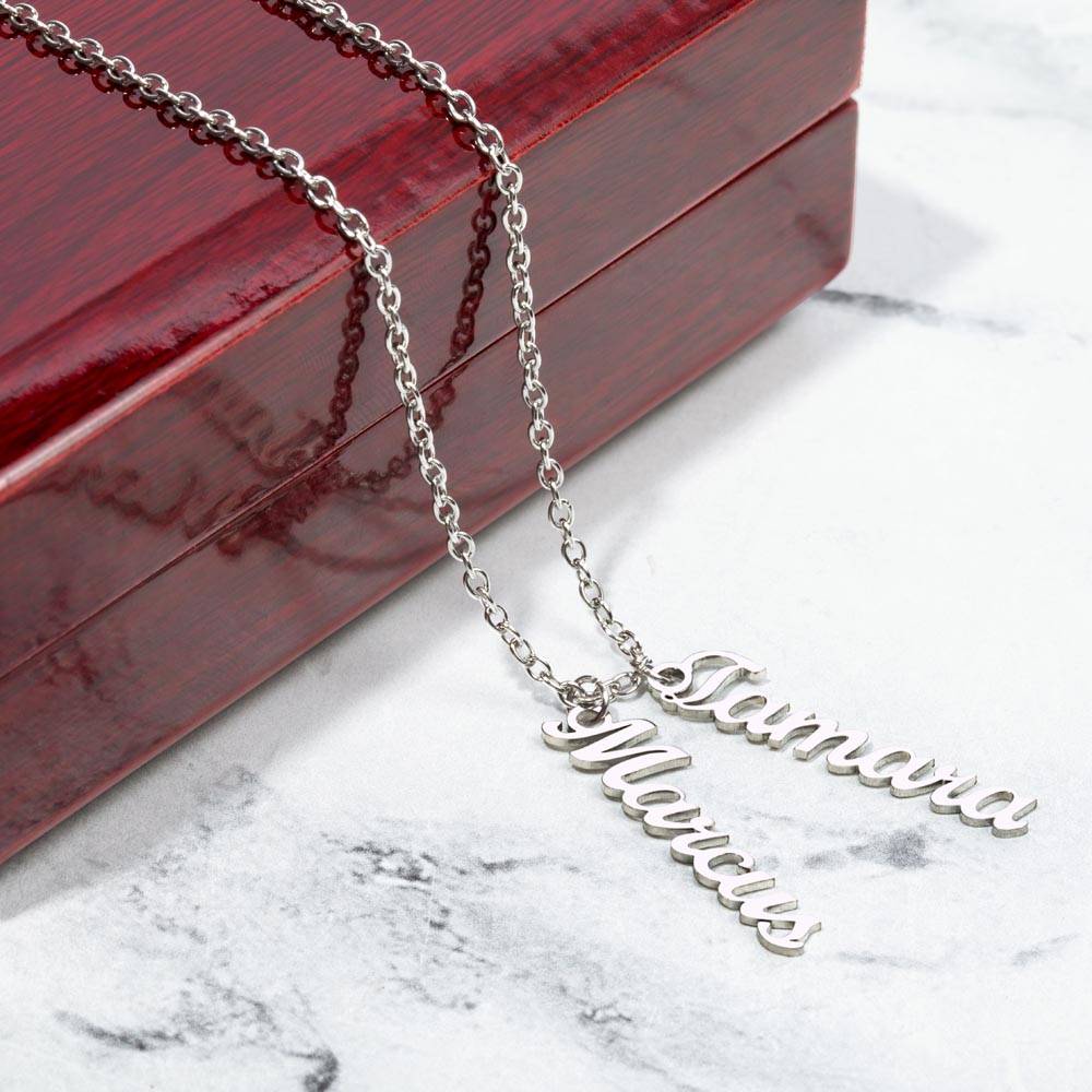 Personalized Vertical Name Necklace for Grandma – A Cherished Gift for Christmas, Birthdays and More!