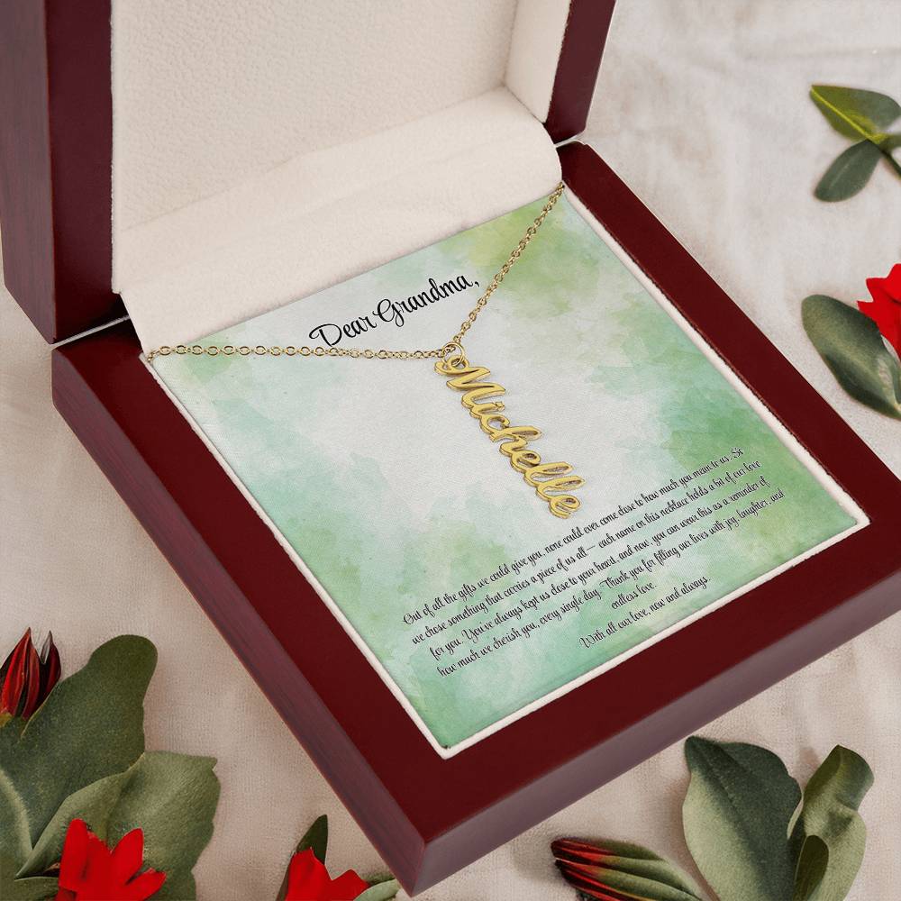 Personalized Vertical Name Necklace for Grandma – A Cherished Gift for Christmas, Birthdays and More!