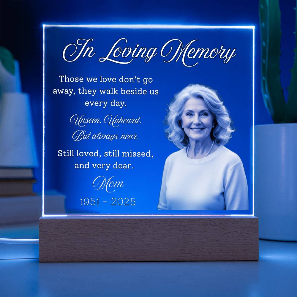Personalized Memorial Acrylic Light – In Loving Memory Gift, Custom Photo Remembrance Lamp, Bereavement Sympathy Gift for Loss of Mom or Loved One