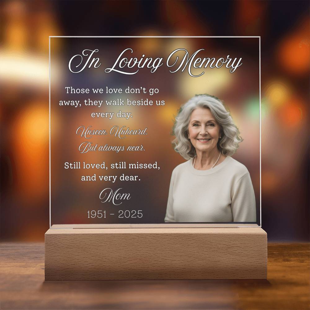 Personalized Memorial Acrylic Light – In Loving Memory Gift, Custom Photo Remembrance Lamp, Bereavement Sympathy Gift for Loss of Mom or Loved One