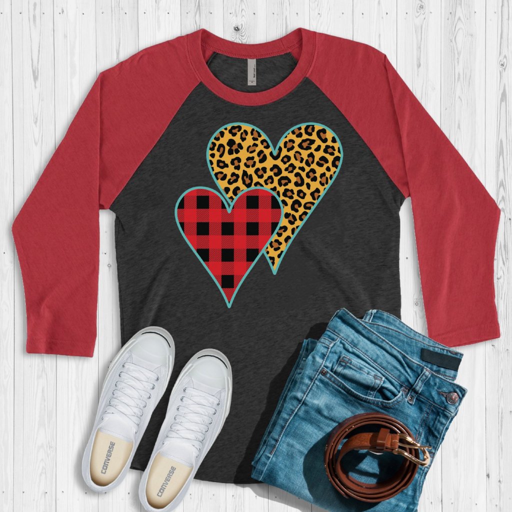 Buffalo Plaid & Leopard Print Heart 3/4 Sleeve Raglan Tee – Perfect for Valentine’s Day and Beyond